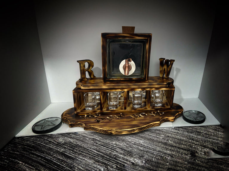 The Perfect Pour: Custom Glass and Wood Whiskey Decanter Set